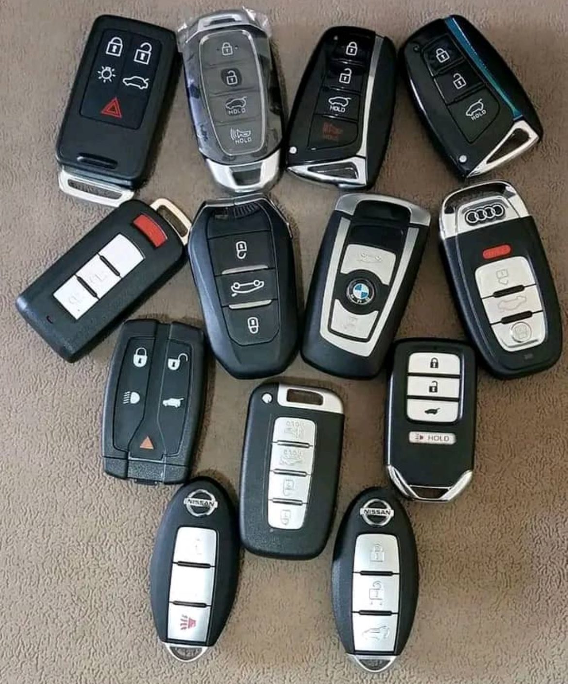 Clés BMW,MERCEDES,TOYOTA ETC..